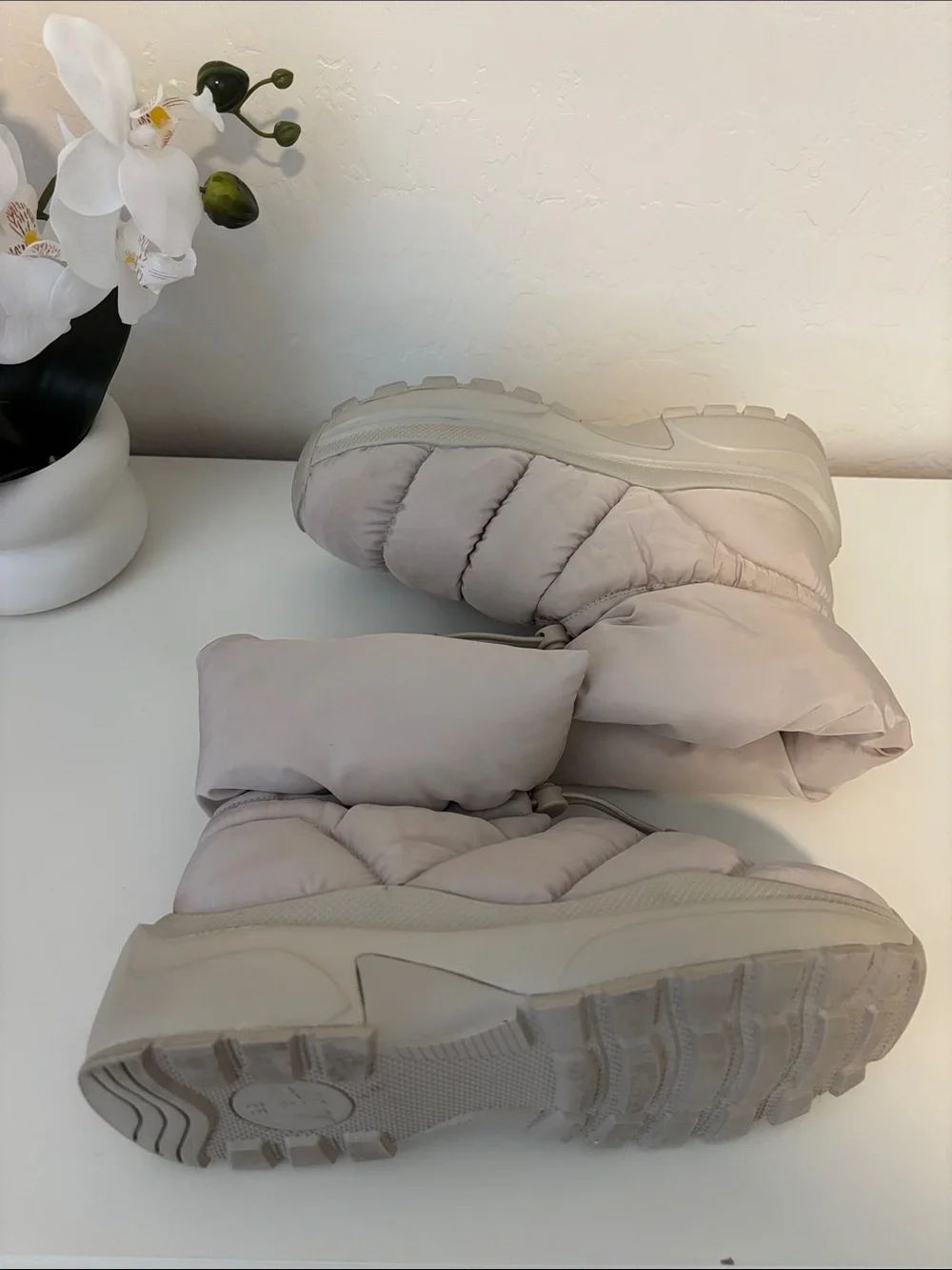 H&M Puffer Ankle Booties in Taupe - Women's Winter Slip-On Boots